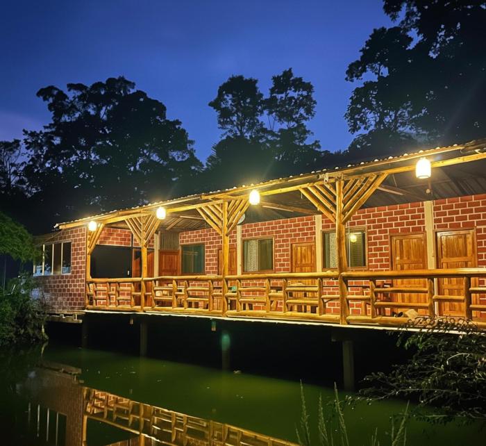 Sisa Lodge