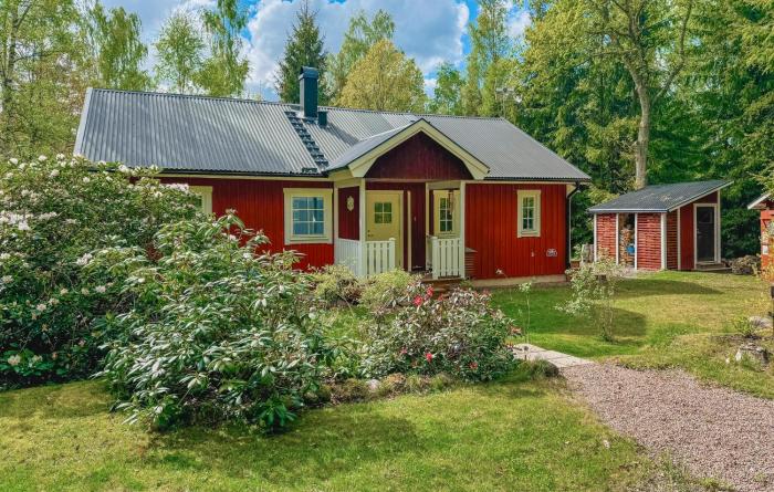 2 Bedroom Nice Home In Ydre