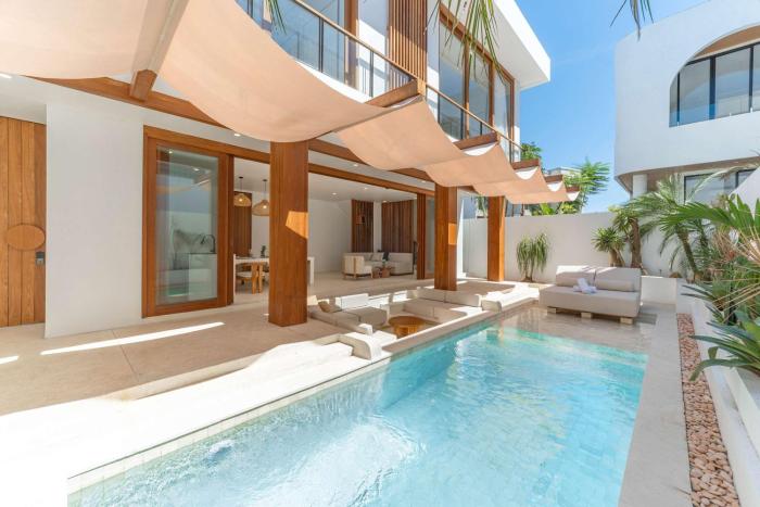 Luxury 2BR Villa Balin Pool & Sunken Lounge Canggu