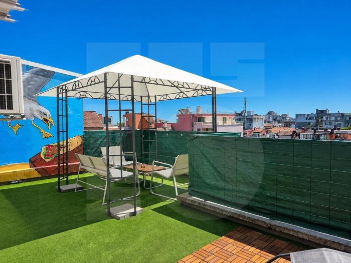 1BR Rooftop CityScape