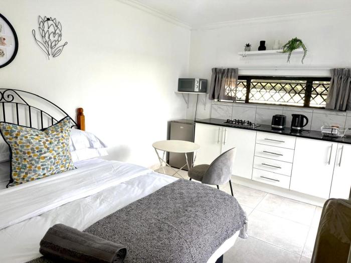 Cozy Private Room in Glen Austin, Midrand