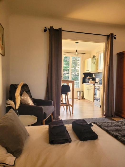 Studio cosy avec balcon - Parking gratuit