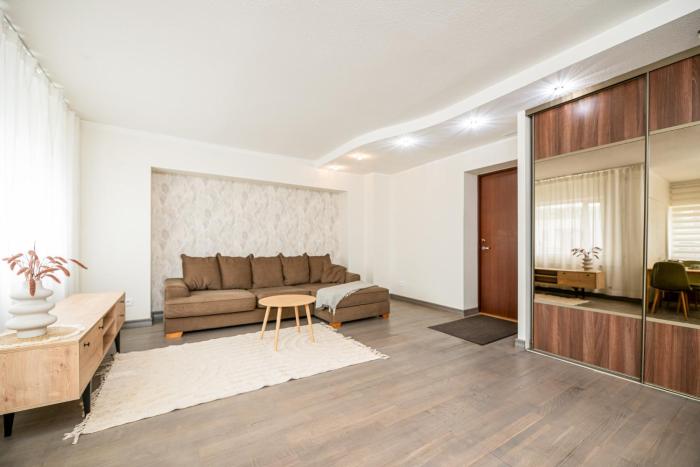 Laine 6 apartment
