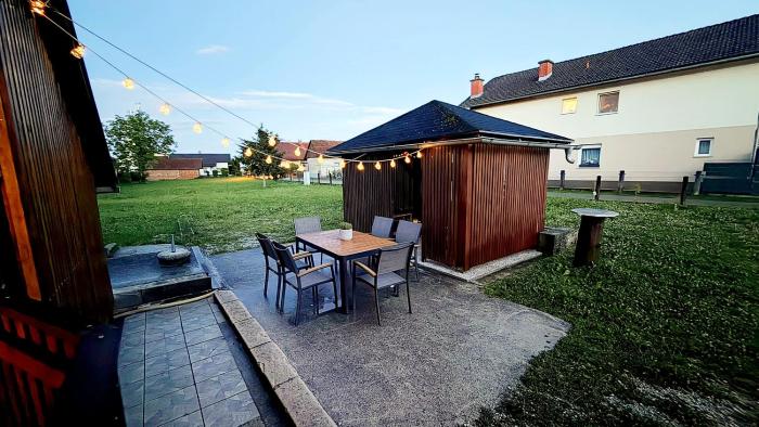 Casa Dijana - a quiet house with a garden near the spa