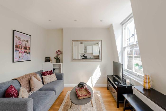 Fitzrovia 1-Bed - BT Tower View - Sleeps 4