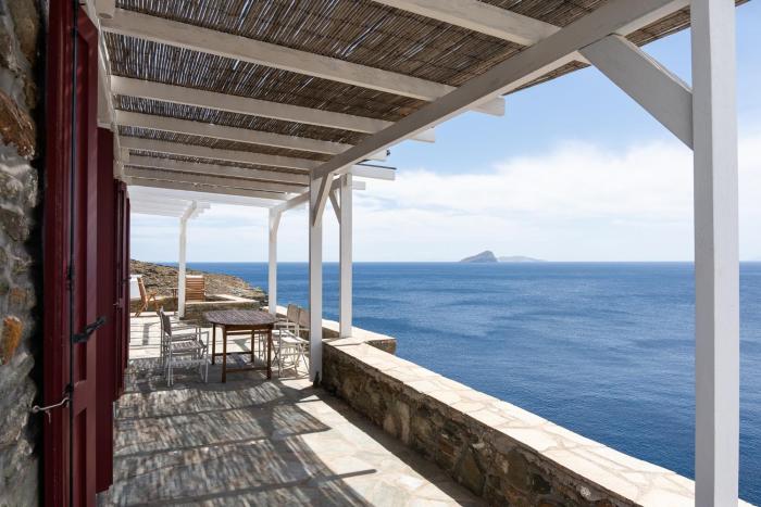 Nalo Suites & Villas