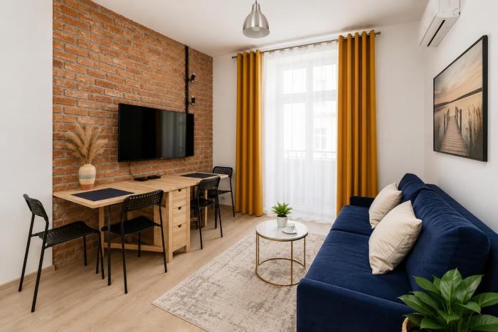 Quiet Apartment • 1BR • Old Town • AC & Elevator
