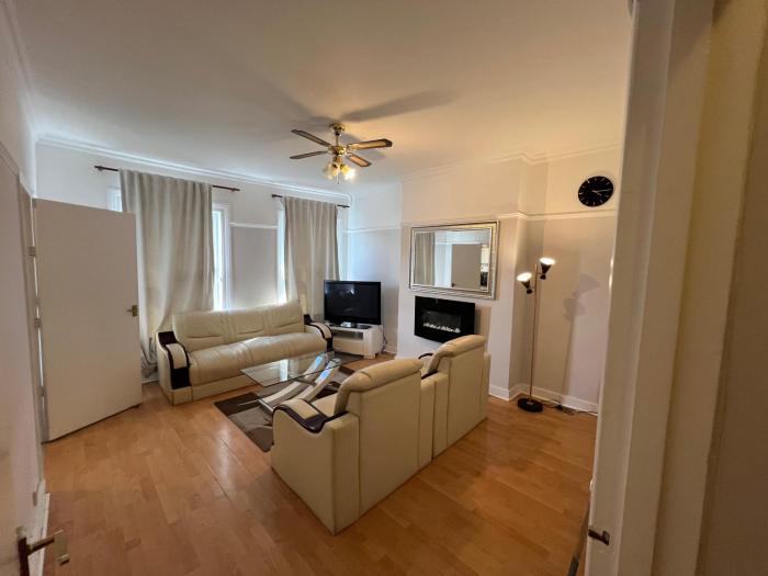 Cozy Spacious Flat