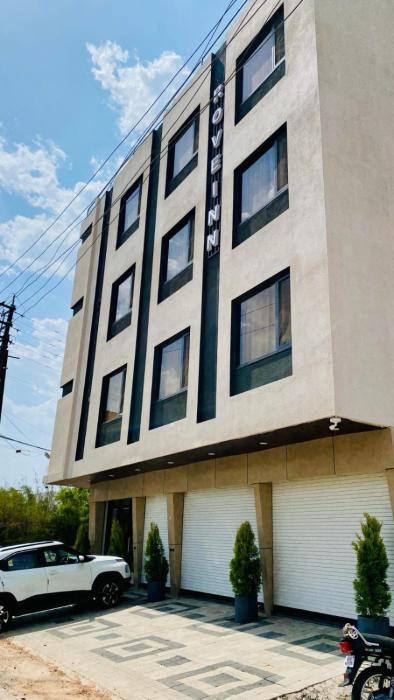 Hotel Rove Inn