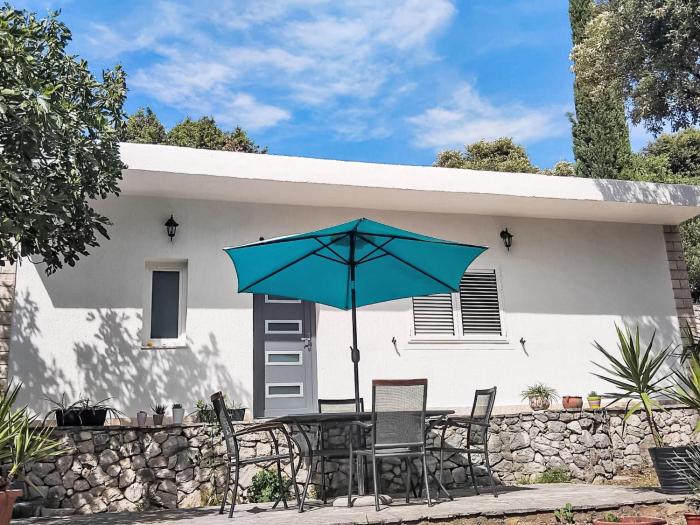 Holiday Home mit riesigem Garten by Interhome