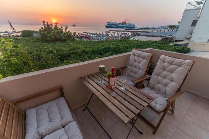 Nero Blu Beachfront, Sunrise & Sea Views