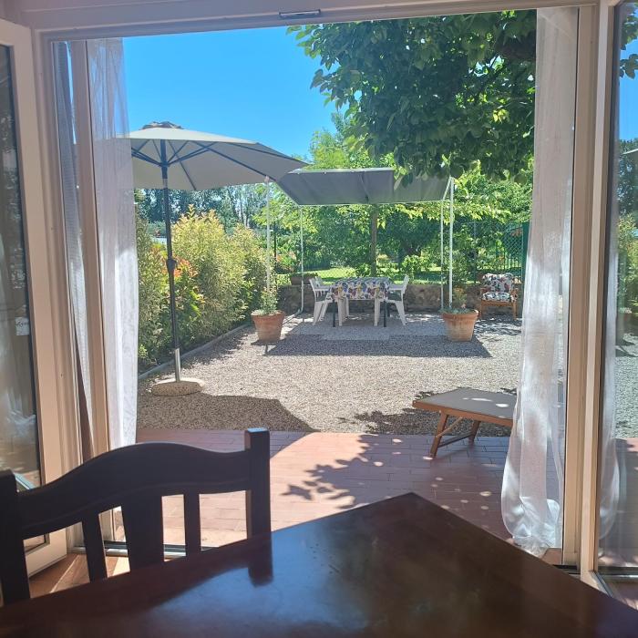 "My Country House" Salo- Rustico con Ampio Giardino, AC, Parcheggio & Pet Friendly