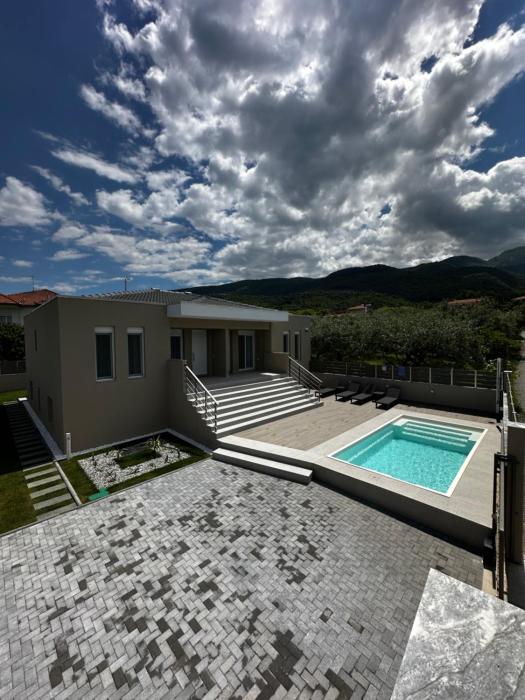 MARRONI RETREAT - Pool - Spa - Gym