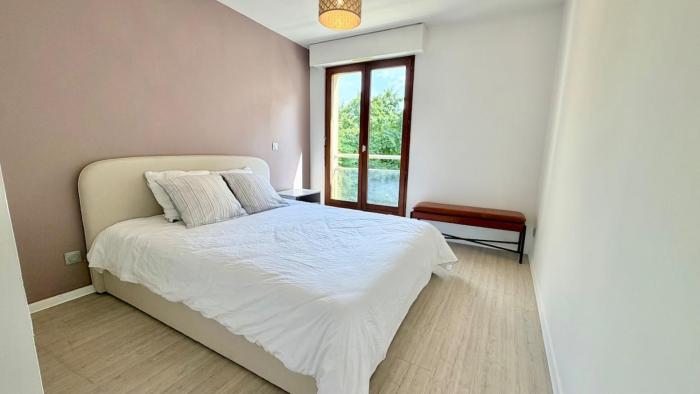 Appartement Annecy, centre-ville, terrasse et parking