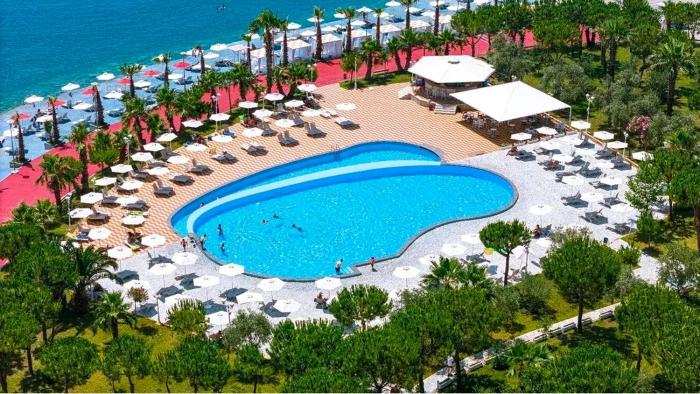 Rana E Hedhun Llugani Apartments