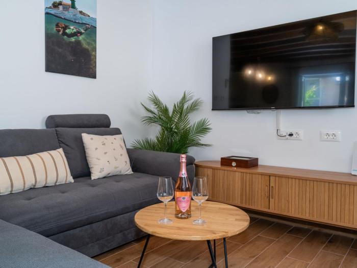 Holiday Home Nina by Interhome