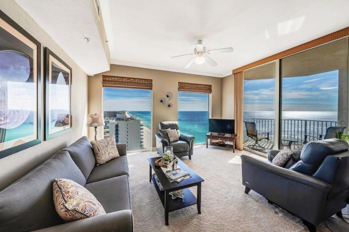 The Mermaid &The Fisherman-1 Bedroom Beachfront Condo with Breathtaking Views!