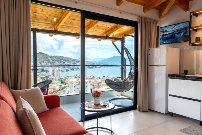 Crown Villa