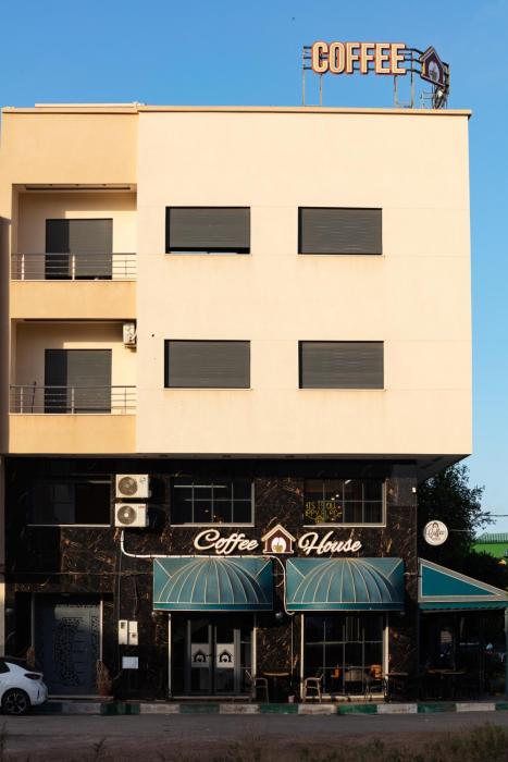 Rue sakia el hamra