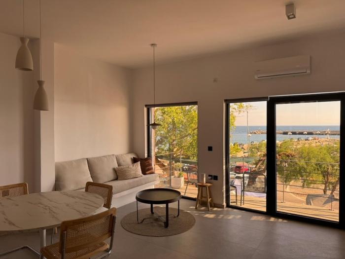 Molos Residence Plomari