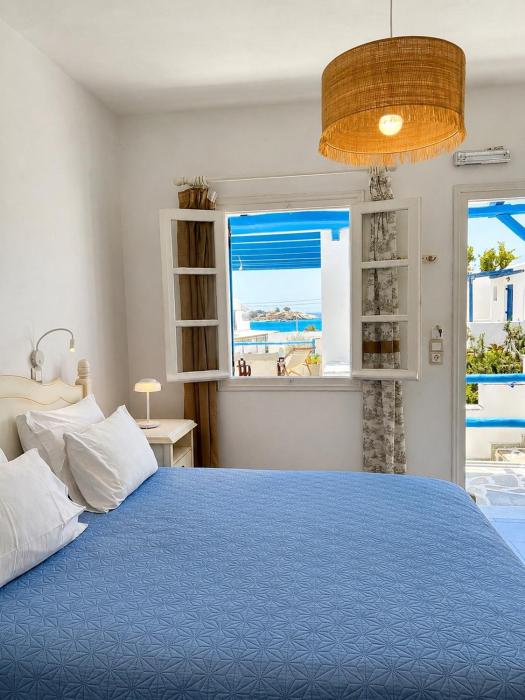 Sea View Apartments & Studios