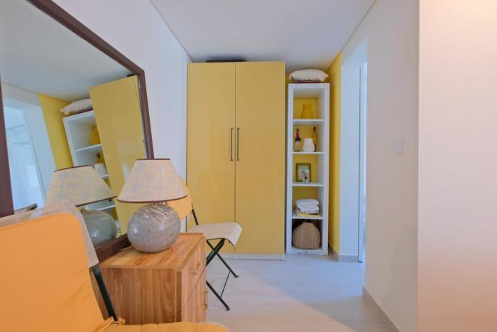 Modern Yellow Studio in Restelo Belém