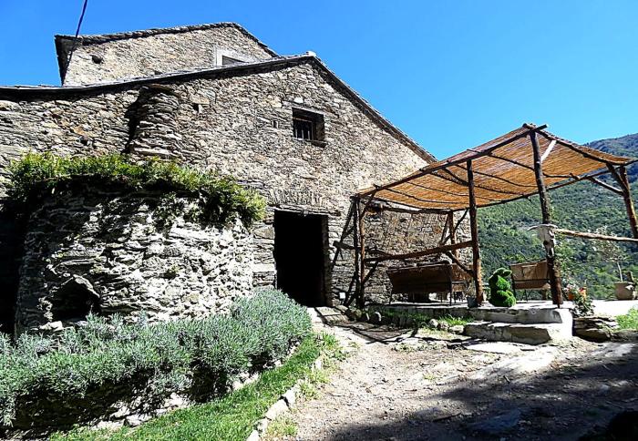 Maison de charme avec vue, au coeur du maquis