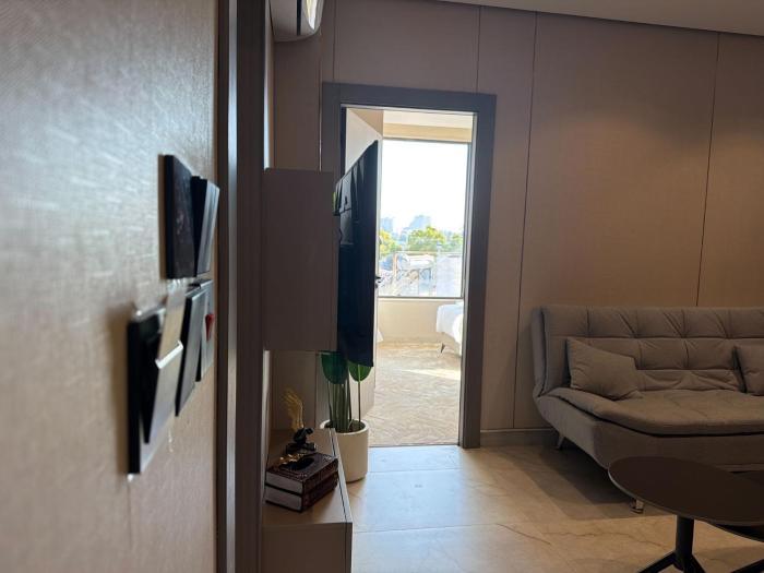 406 tara-JRE Jabal Al Lweibdeh with stunning view