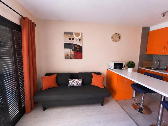 Comfortable apartment next to the pools