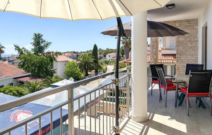 Awesome Apartment In Medulin With Wifi