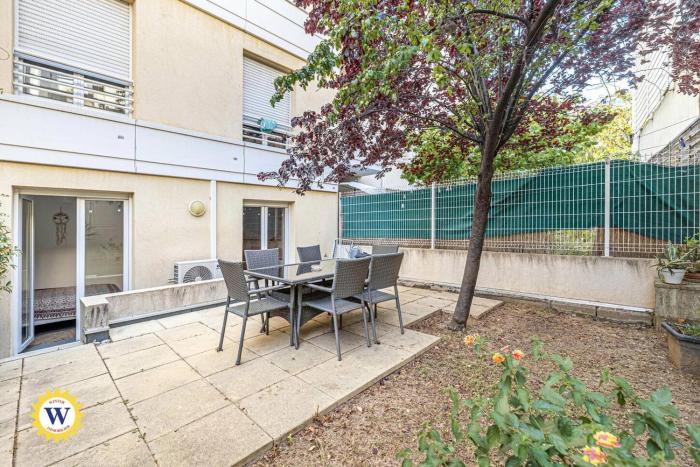 Appartement avec terrasse-jardin au centre de Nice