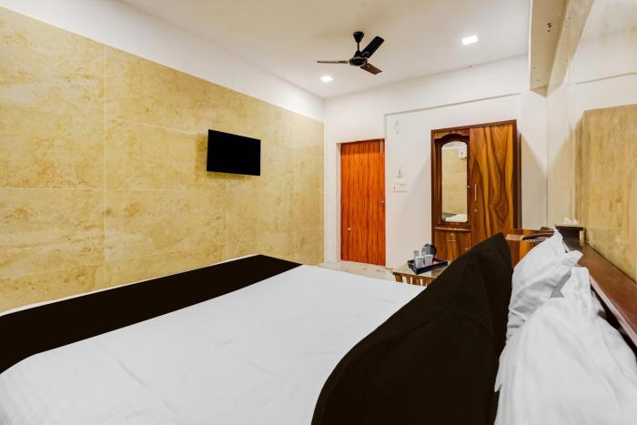 Collection O Tiruvannamalai Formerly Thangam Residency
