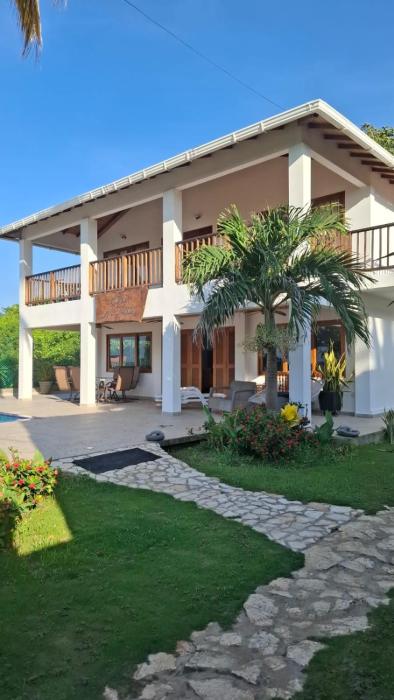 Casa de Playa Antawara