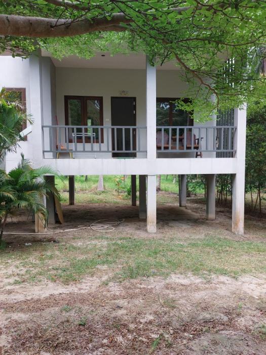 Smart TV, 2 Aircons, King Bed, Hammock, Fast Wifi