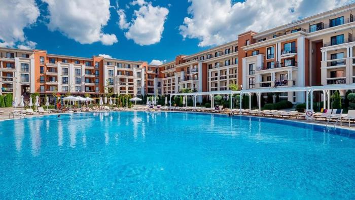 Private Apartment in Prestige Fort Beach Hotel