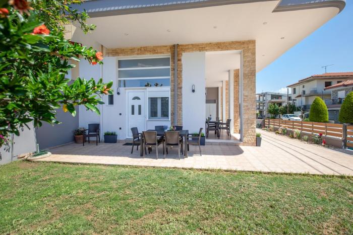 BnB Living Apartments by RentalsPro - Nea Flogita Halkidiki