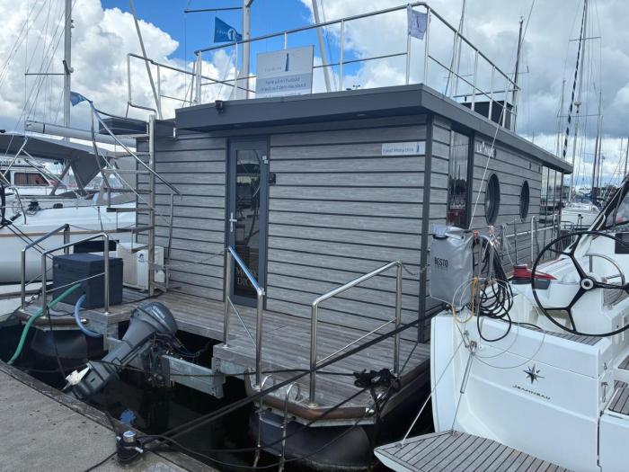 Hausboot Fjord MobyDick in Flensburg mit Dachterrasse