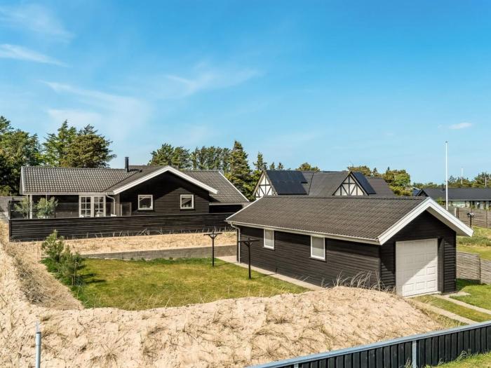 Holiday Home Fridhild - 450m from the sea by Interhome