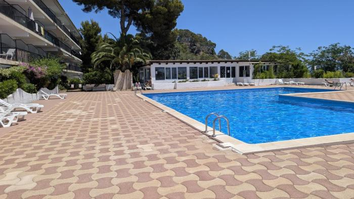 Cala Llevadó 2 – Vistas, Piscina y Cerca del Mar