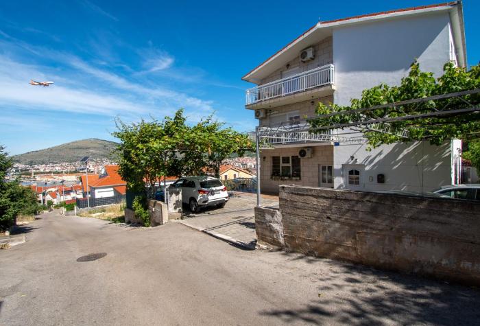 Apartments Mara