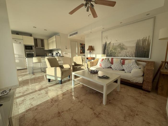 Beautiful apartment next to the beach