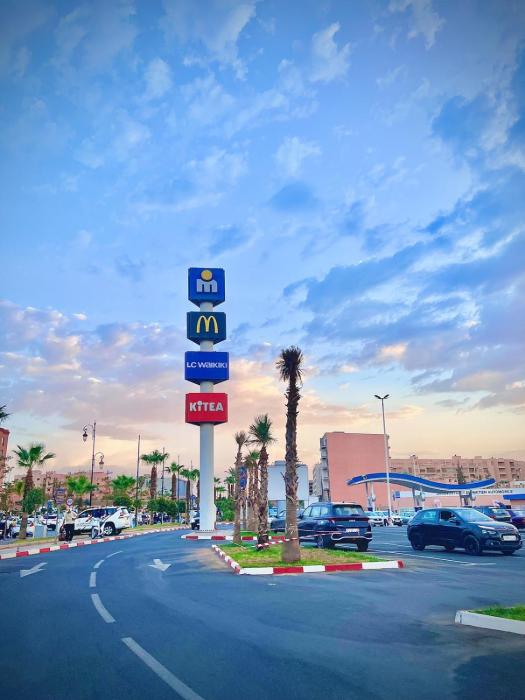 Elegance, Luxury Comfort Air Conditioning Free Parking