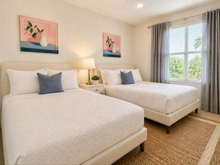 3BR LongStayReady I Sleep 12 Garage Pool-Gym, Ldry