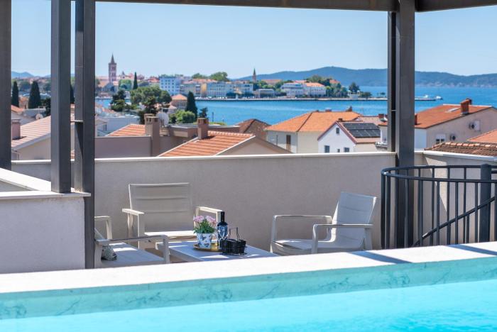 Shell Sky Luxury Penthouse with Private Pool