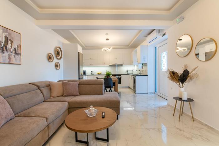 Amelia House by 8essentially