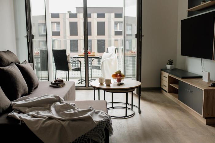 Stylish Apartment Near City Center with Parking