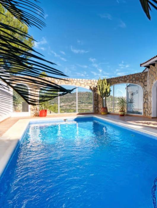 superbe maison familiale avec piscine vue montagne 10min de DENIA et 8min grandes plages