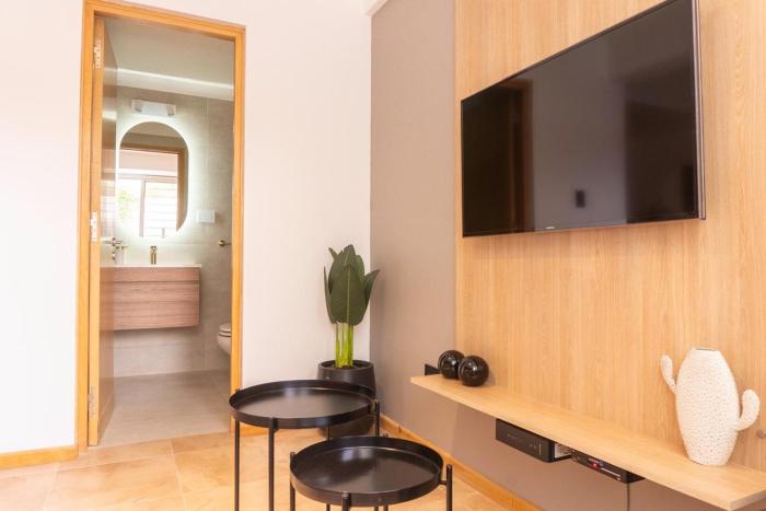 DEPARTAMENTO en MENDOZA centro, moderno y cálido, Parking - Lavandería