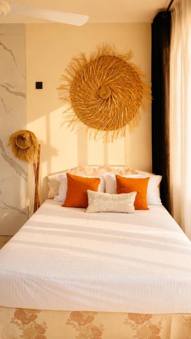 Peaceful Beach Studio 2 min Walk to beach Rooftop Sea view with AC