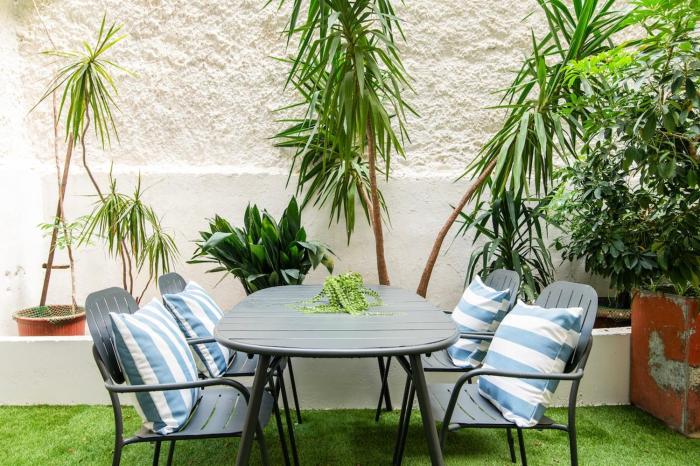 Lennys 2BR Hideaway with Private Garden